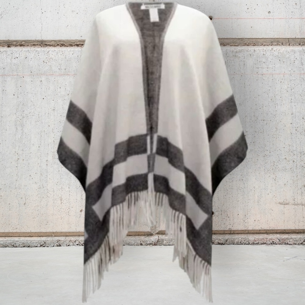 Walter Baker Veruschka Reversible Poncho Black Ivory Fringe Wrap NIP